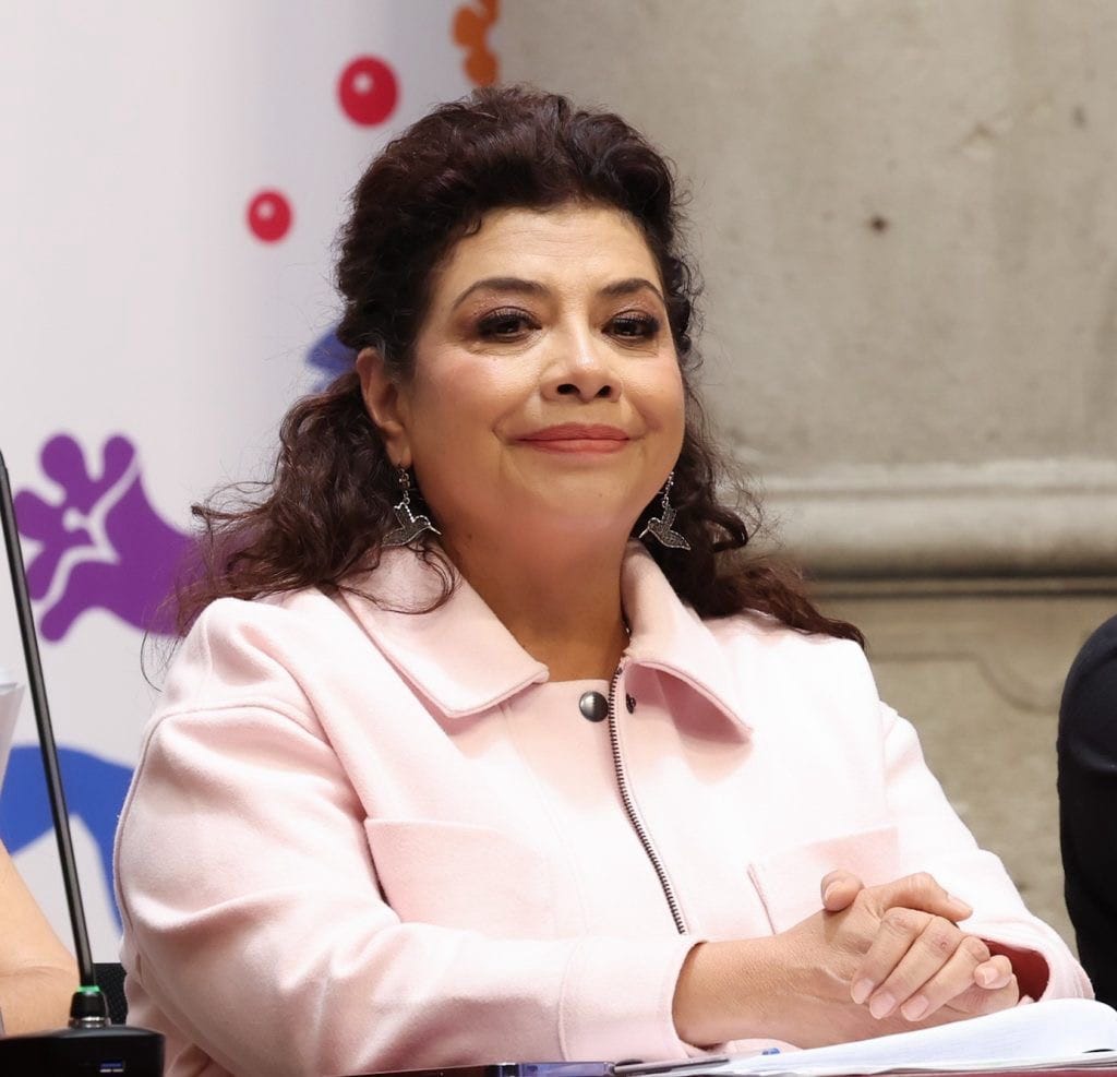 Detiene la policía de la CDMX a 5 personas y abate a otro que incendiaron un vehículo en la carretera a Cuernavaca