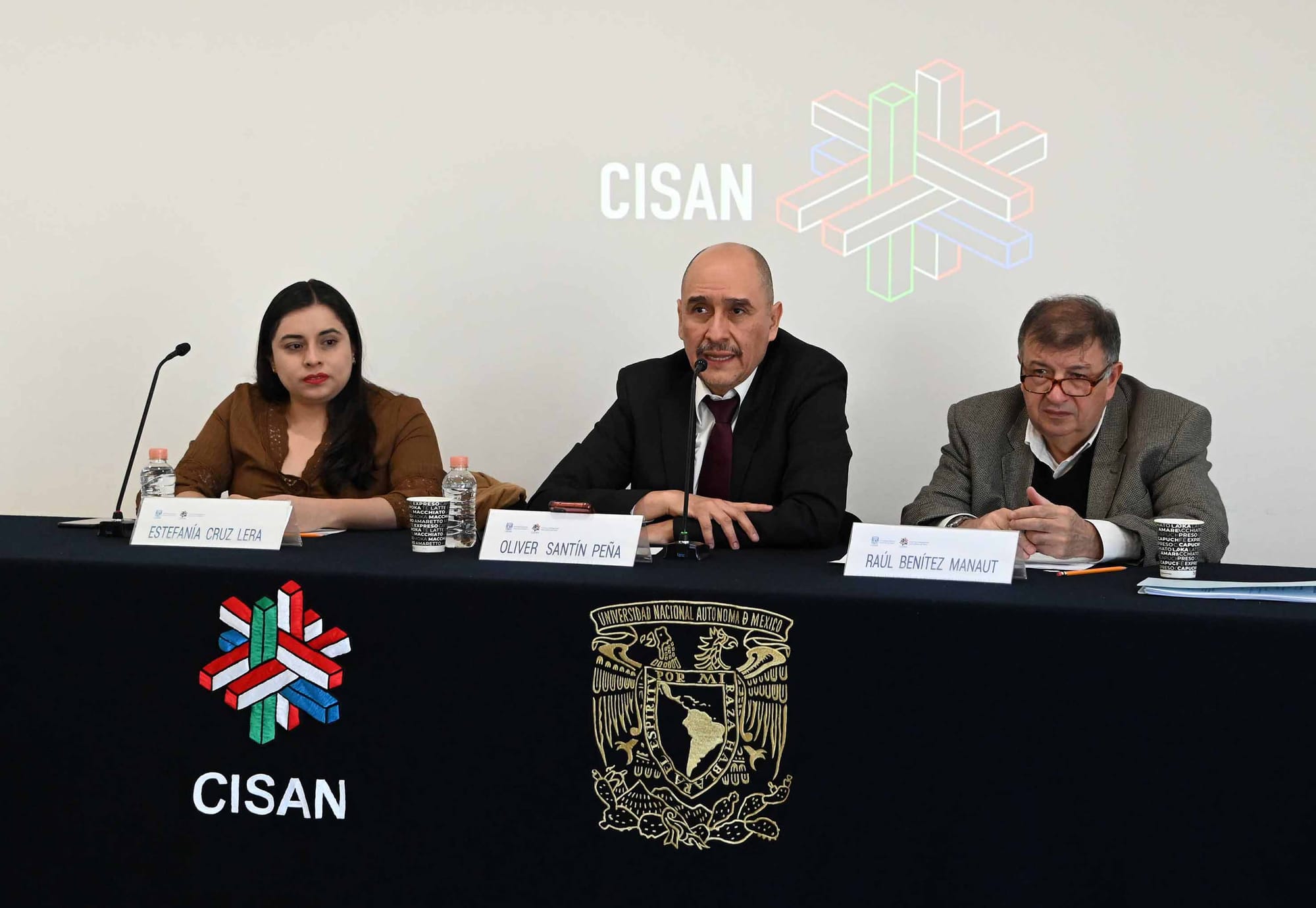 Inicia Donald Trump campaña rumbo a elecciones intermedias, afirman analistas en la UNAM