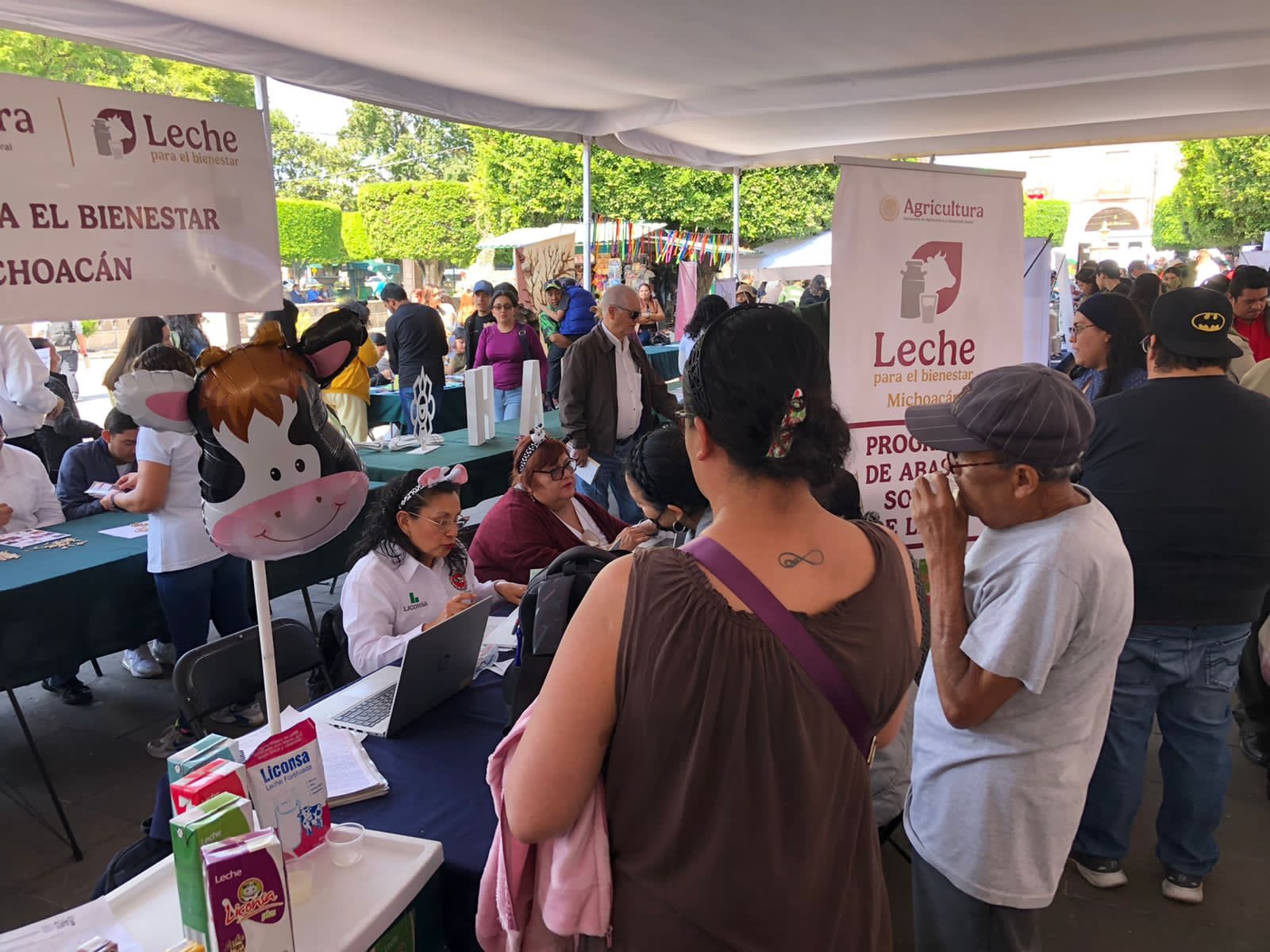 La Segob llevó a cabo la Feria del Bienestar en el municipio de Ecuandureo como parte del Plan Michoacán