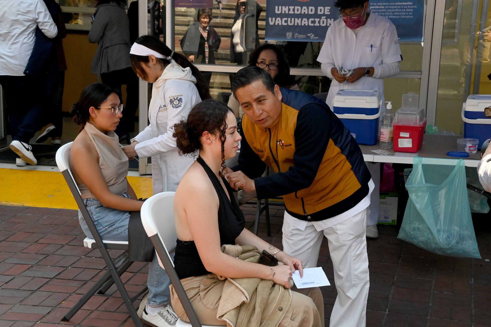 UNAM instala este lunes megacentro de vacunación contra el sarampión
