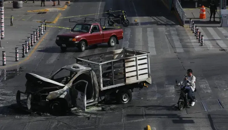 Se toman medidas preventivas en al menos 12 entidades del país por la violencia generada a raíz de la muerte de El Mencho