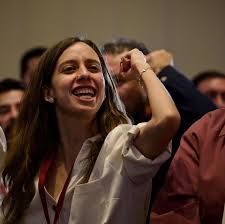 La Voz de Camila. Las élites contra el Plan B.  Por Camila Martínez Gutiérrez