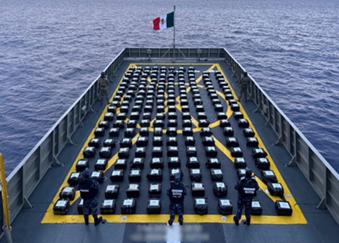 En una operación marítima se aseguran aproximadamente dos toneladas de presunta cocaína