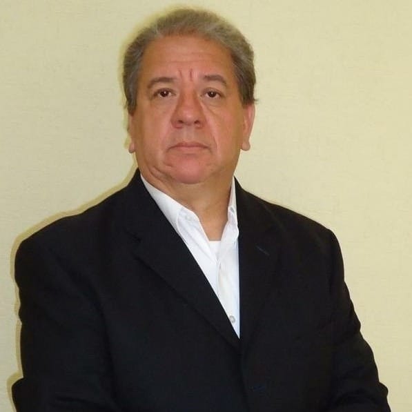 Ya Cantó El Gallo. Ya es DOMINGO 15 de Febrero. Saludos desde el Sur de Monterrey. Por Tío Toño