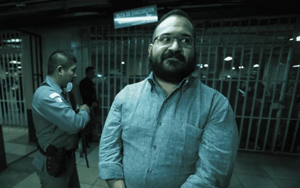 Javier Duarte se queda en prisión por un nuevo cargo, y CSP cuestiona a GB por darle asilo a la esposa del acusado