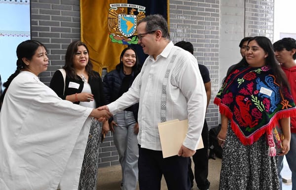 Custodiar el patrimonio cultura de los pueblos originarios fortalece la vida democrática y cultural del país, afirmo el rector de la UNAM