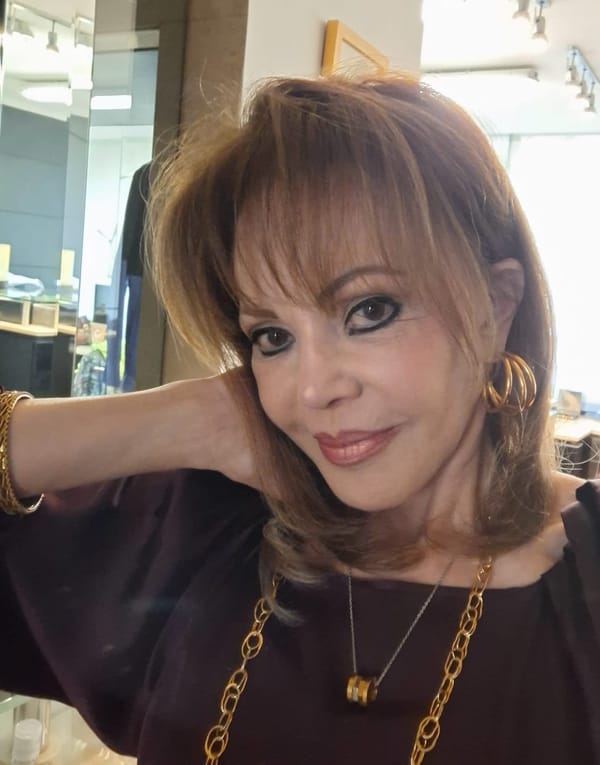 Esencia de Mujer. Súper Cuauhtémoc, el nuevo héroe de los hombres desvalidos. Por Yazmin Alessandrini